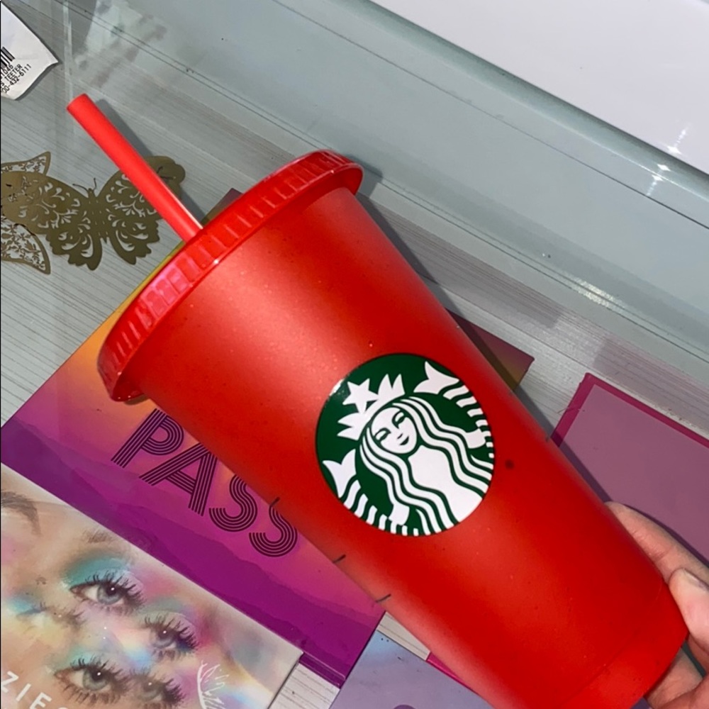 Red glitter reusable venti cold cup